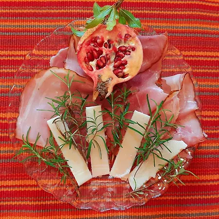 Lillac Bed & Breakfast 3*